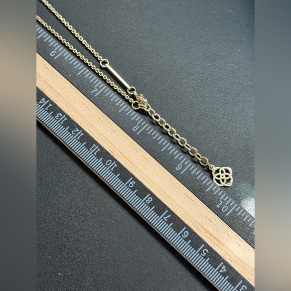 Kendra Scott Elisa Gold Pendant Necklace in cobalt blue catseye glass - Picture 7 of 8